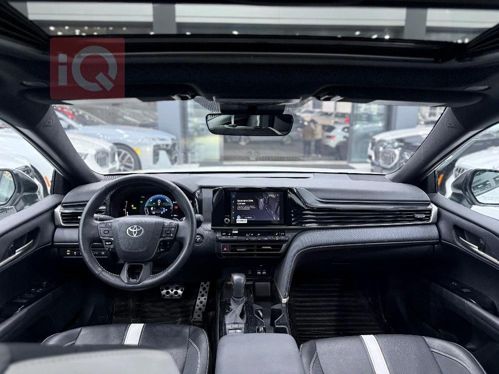 تۆیۆتا کامری